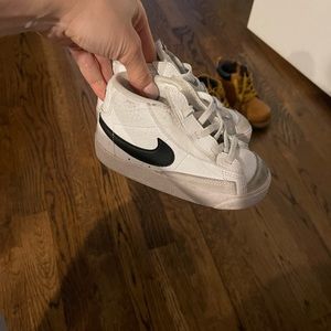 Toddler Nike Blazer Mid 77 size 8!
